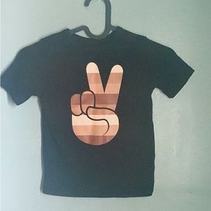 Boy Peace Shirt  ▪️3T ▪️The Children’s Place UVGC